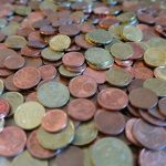 Crafting Beauty: The Artistry Behind Gold Jewelry