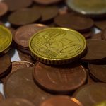 comparing the best gold IRA accounts to traditional retirement plans